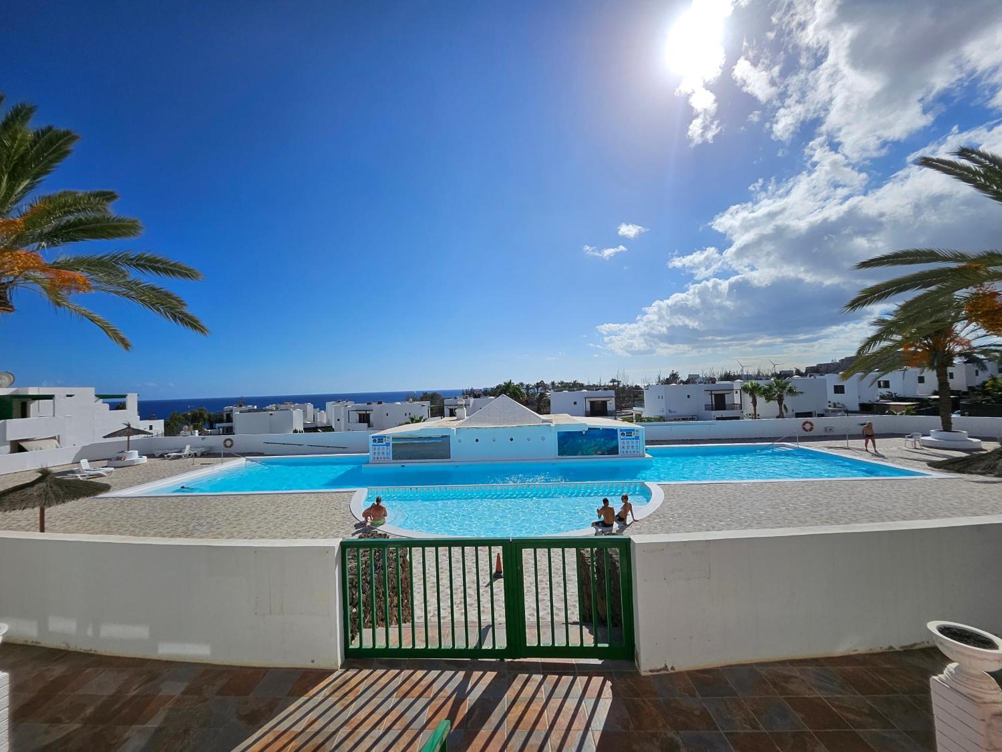 Azul Tuscan Playa Y Piscina Costa Teguise Buitenkant foto
